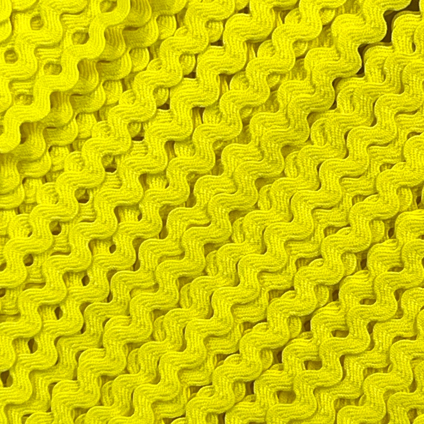 NEW 8mm Ric Rac | EN71, REACH & Annex II compliant