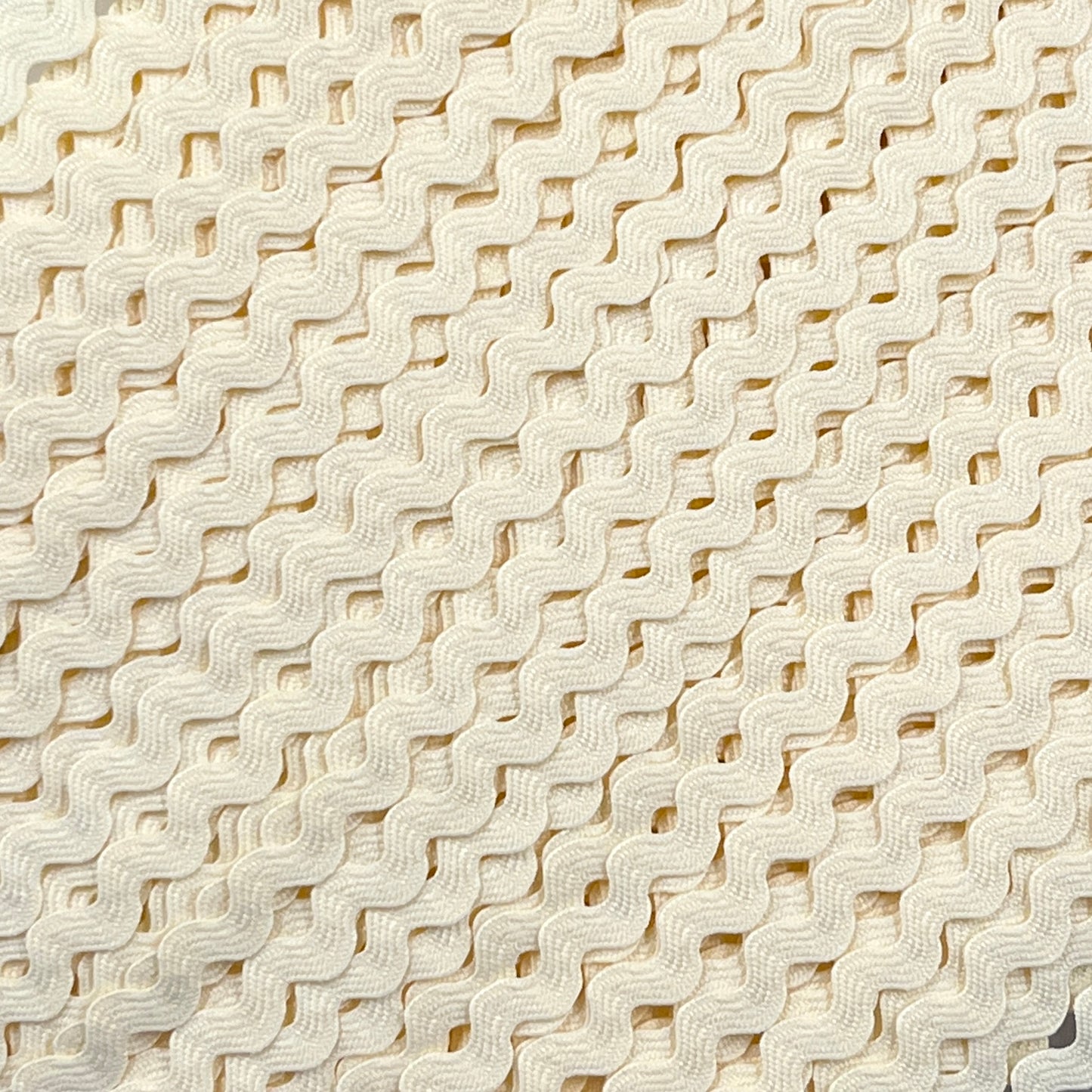 NEW 8mm Ric Rac | EN71, REACH & Annex II compliant