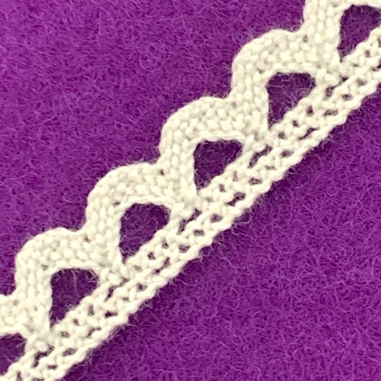 Bertie's Bows White 15mm Scalloped Edge Cotton Lace BTB1165