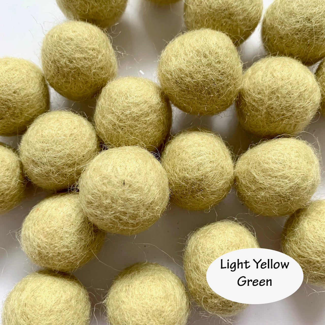 2cm Felt Ball