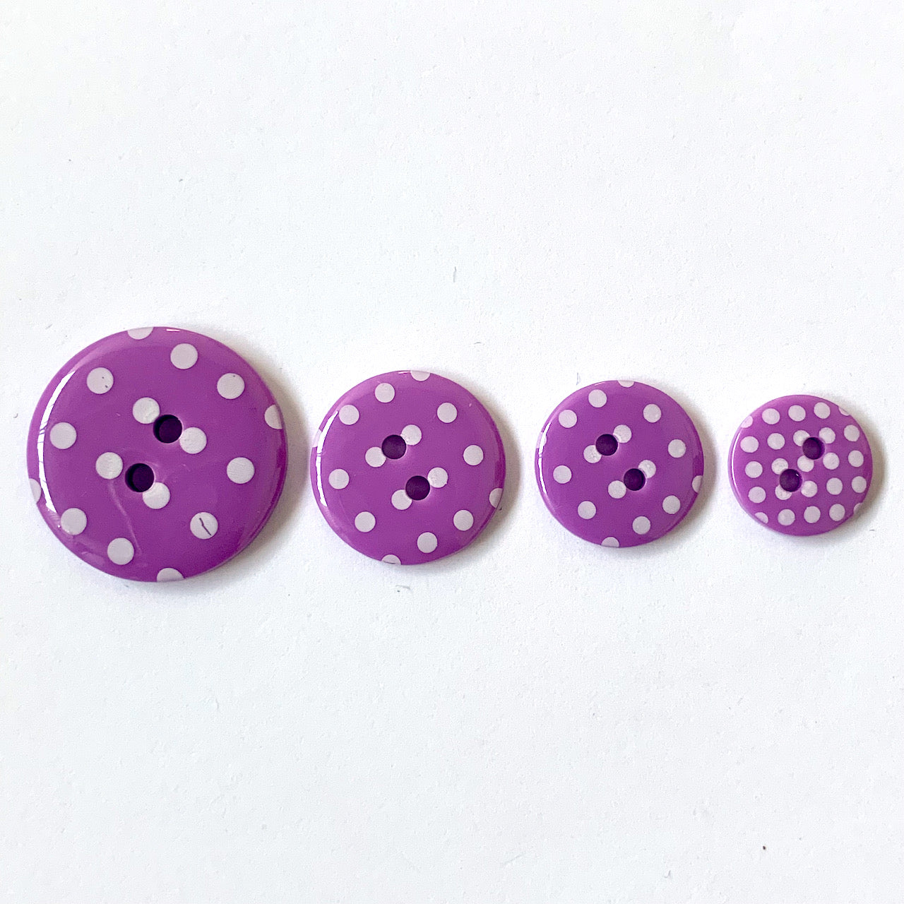15mm Fine Style Polka Dot Buttons