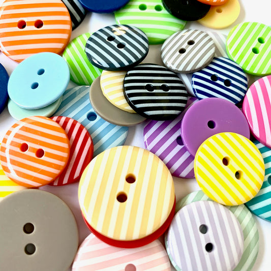18mm Fine Style Stripe Buttons