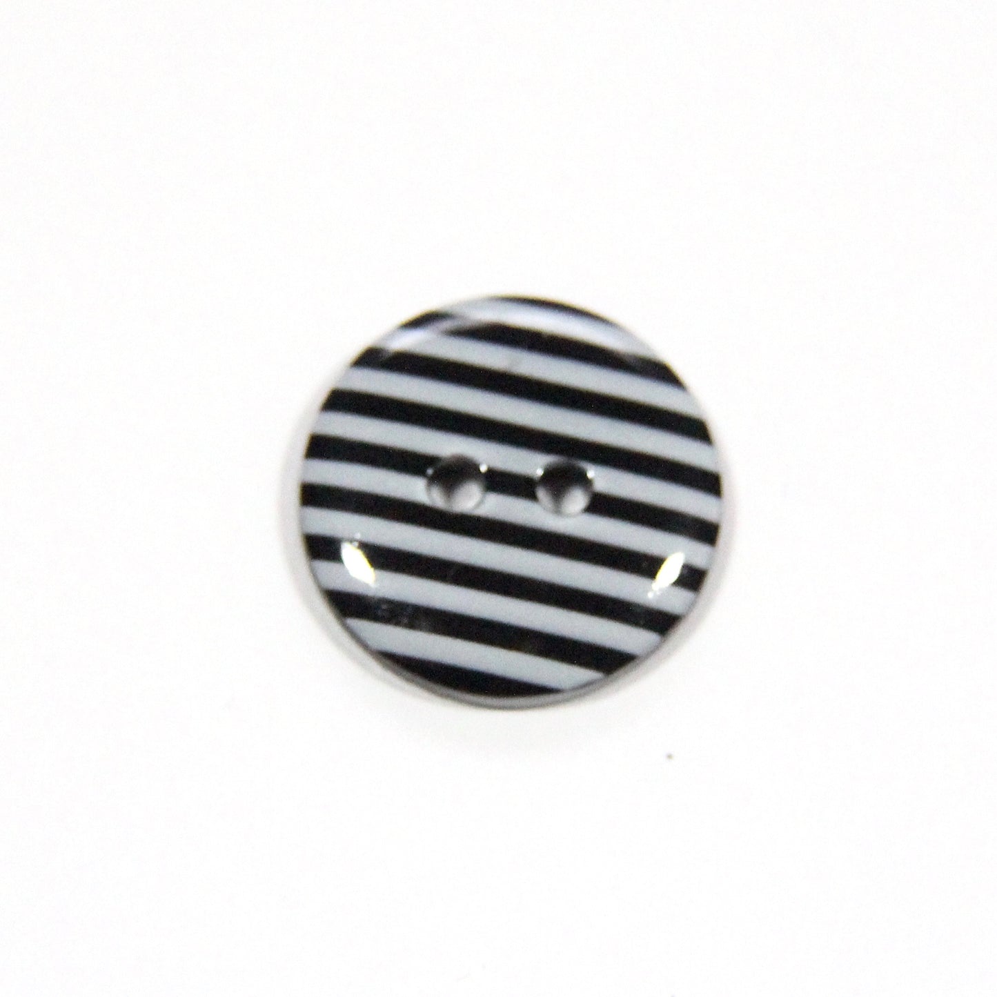 15mm Fine Style Stripe Buttons