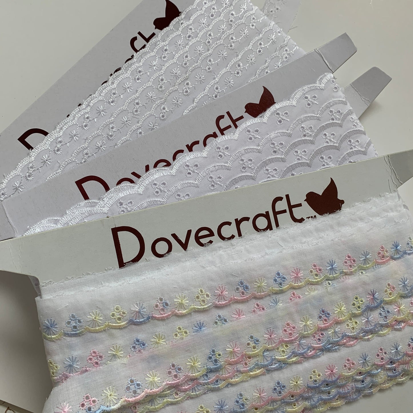DOVECRAFT Broaderie Anglaise Lace Trim