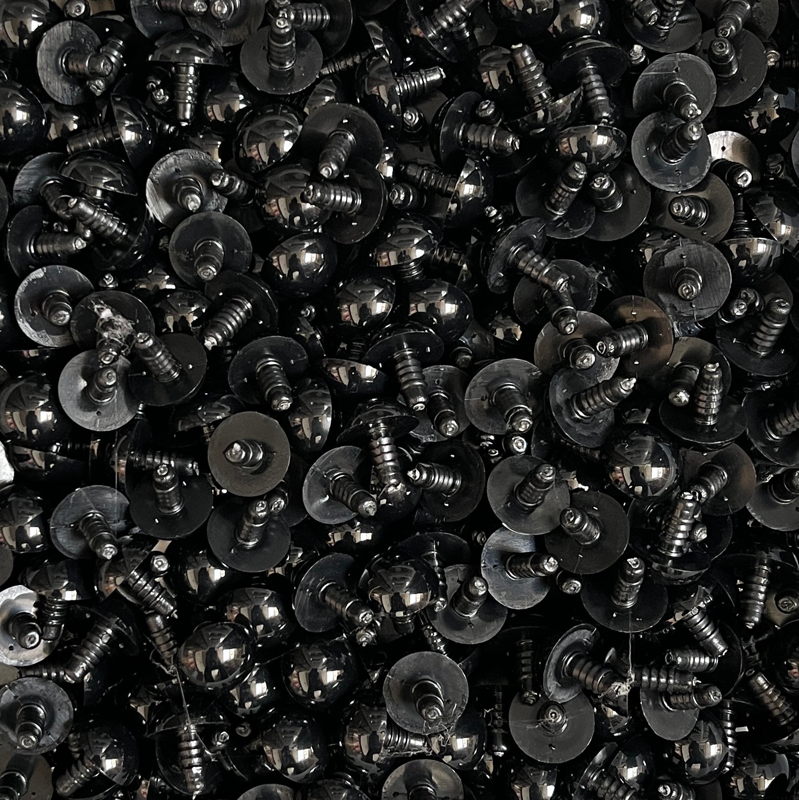 NEW 18mm Black Toy Safety Eyes - EN71, REACH & Annex II Compliant – Tactile  Craft Supplies