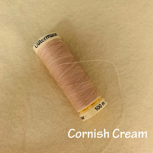 Cornish Cream Col:6 Gutermann Sewing Thread